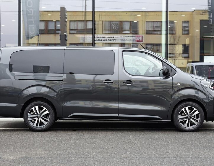 Citroën SpaceTourer MPV 2,0 l 130 kw