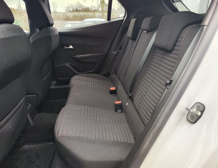 Peugeot 2008 SUV 1,2 l 96 kw