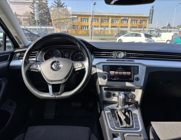 Volkswagen Passat Kombi 2,0 l 110 kw