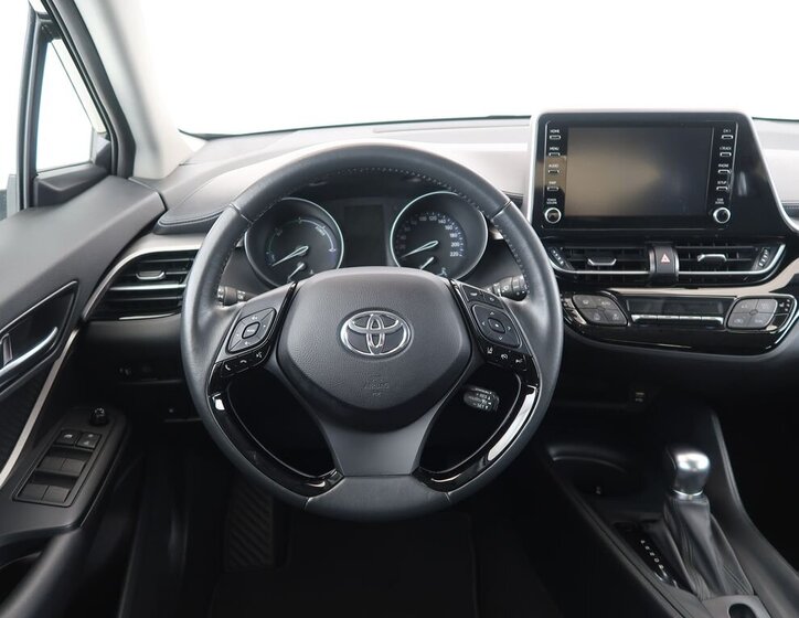 Toyota C-HR 15
