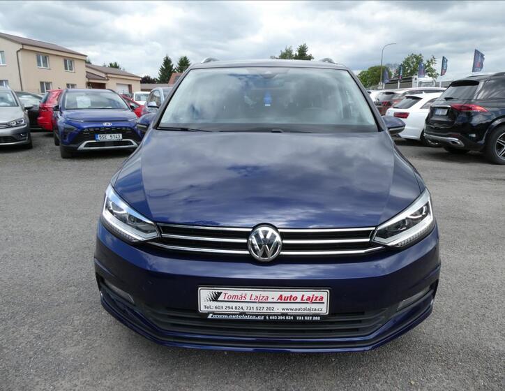 Volkswagen Touran 2