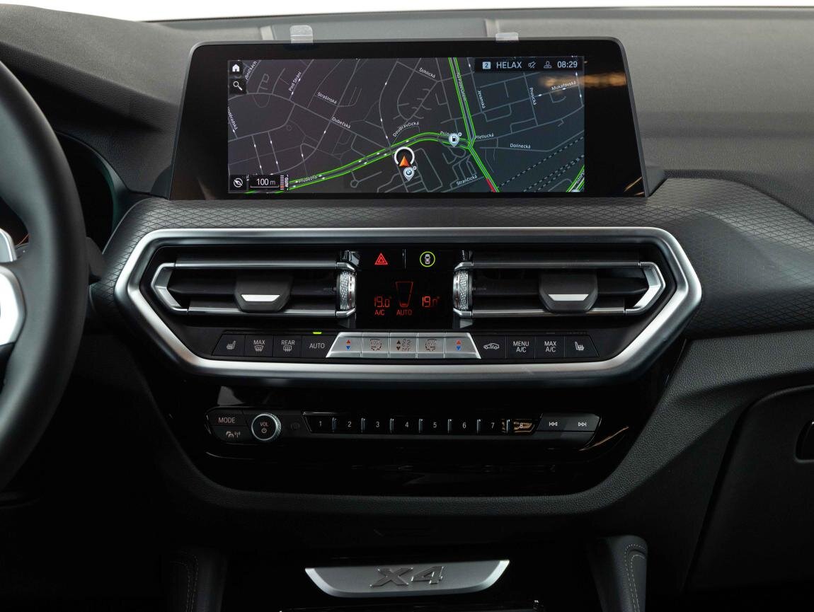 BMW X4 SUV / Terénní 2,0 l 140 kw