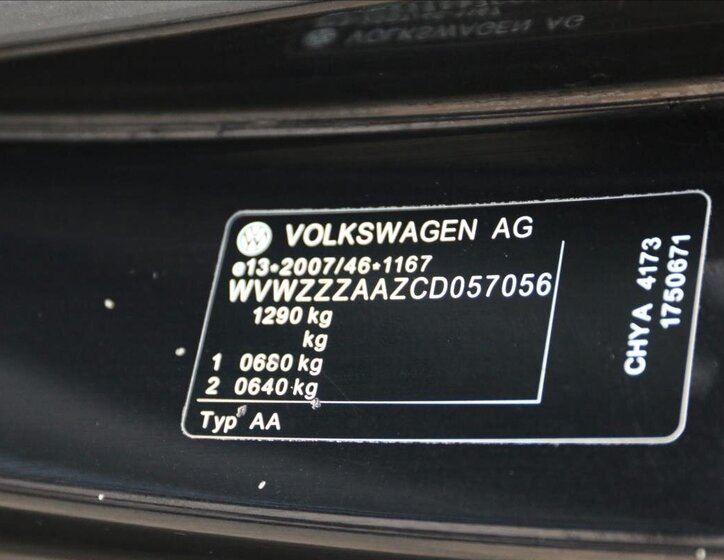 Volkswagen up! Hatchback 999,0 44 kw