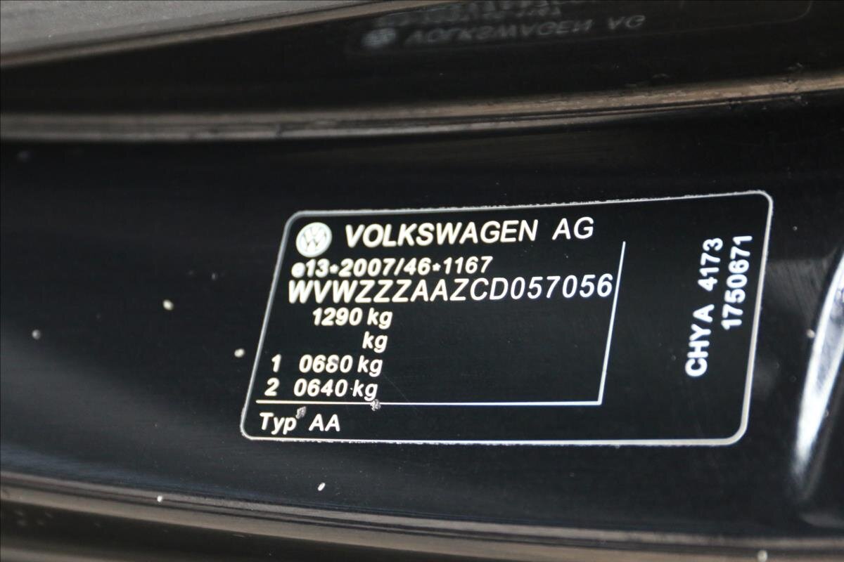 Volkswagen up! Hatchback 999,0 44 kw