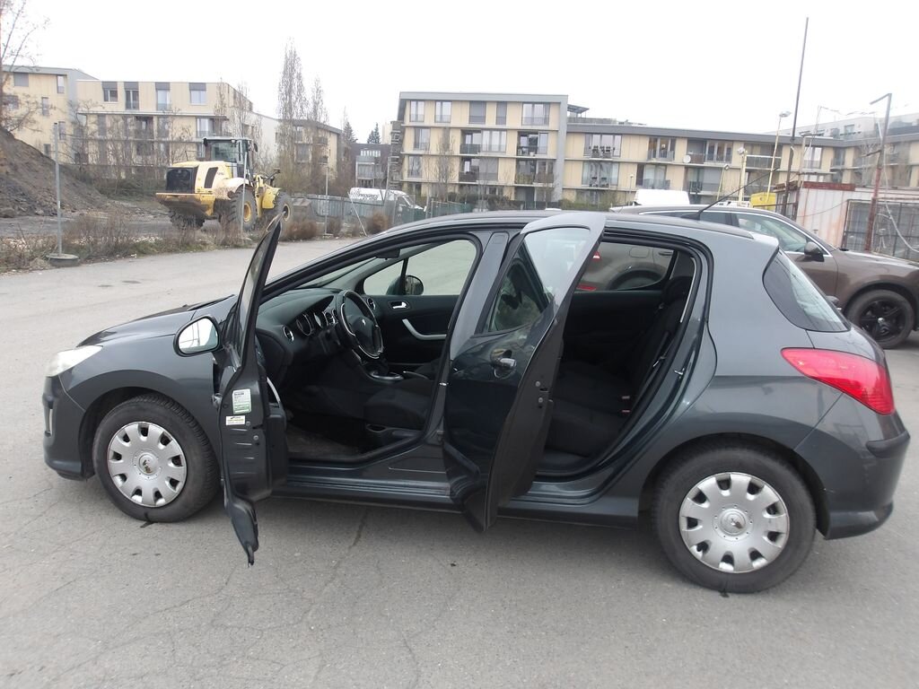 Peugeot 308 Hatchback 1,4 l 70 kw