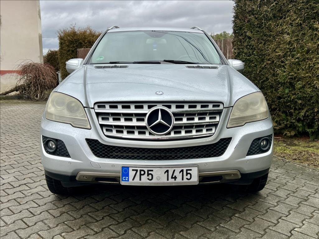 Mercedes-Benz Třídy M SUV 3,0 l 165 kw