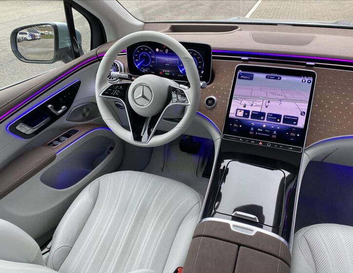 Mercedes-Benz EQS SUV / Terénní 0,0 265 kw
