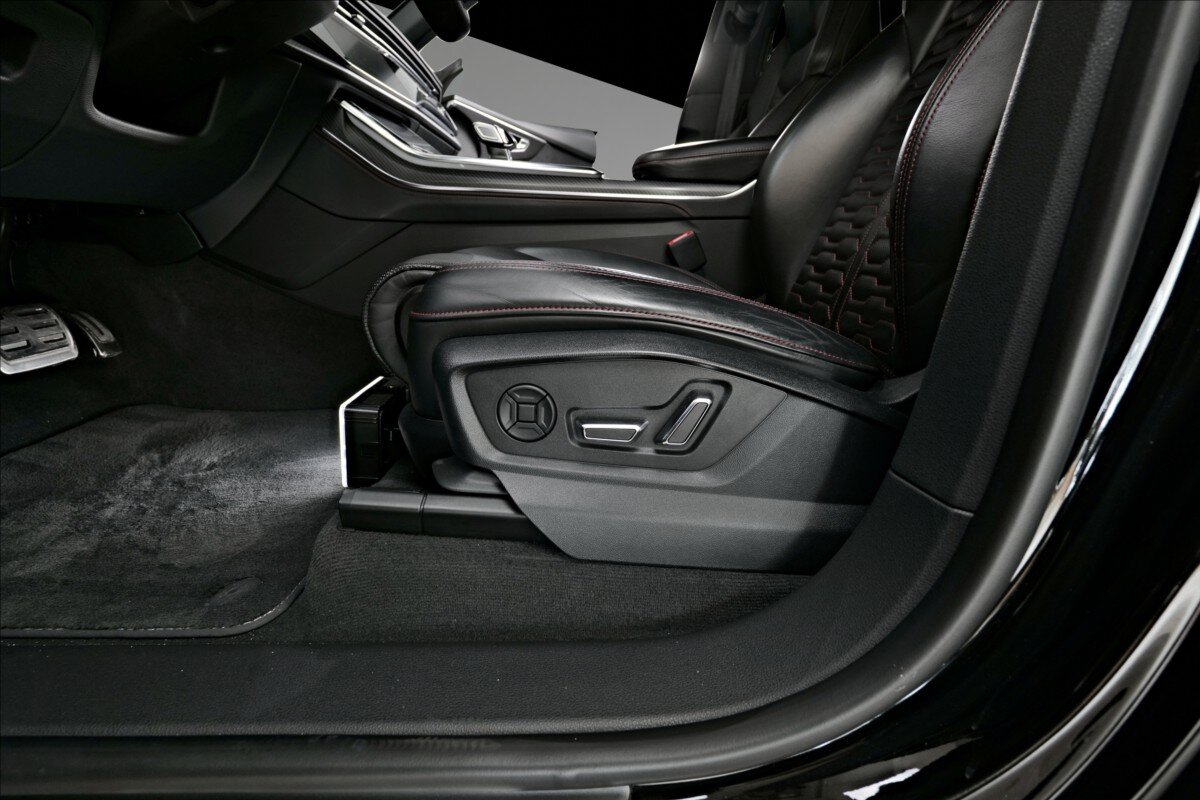 Audi RS Q8 SUV / Terénní 4,0 l 441 kw