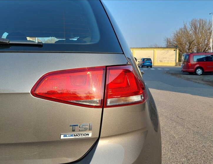 Volkswagen Golf Hatchback 1,2 l 81 kw