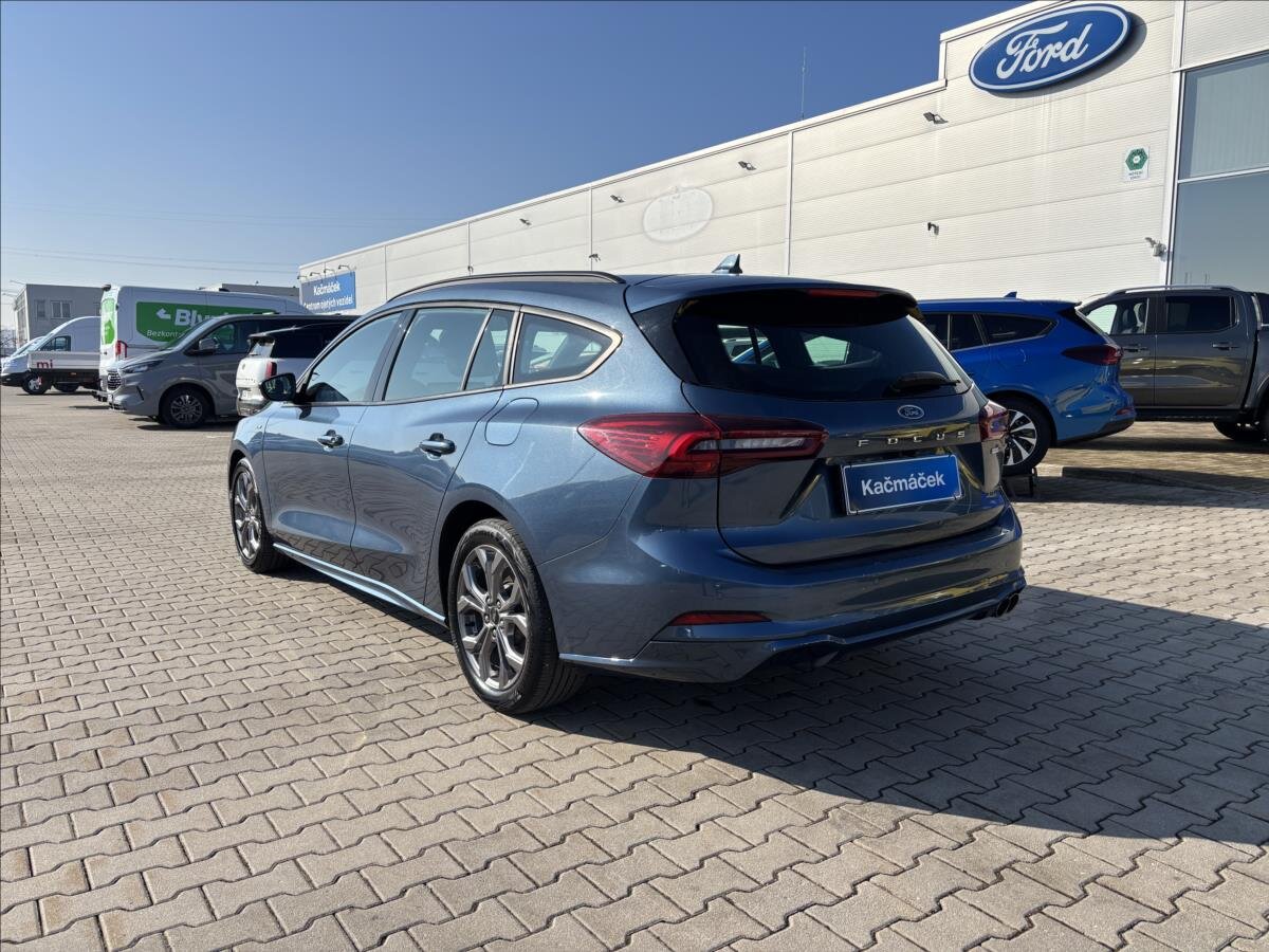Ford Focus Kombi 998,0 92 kw