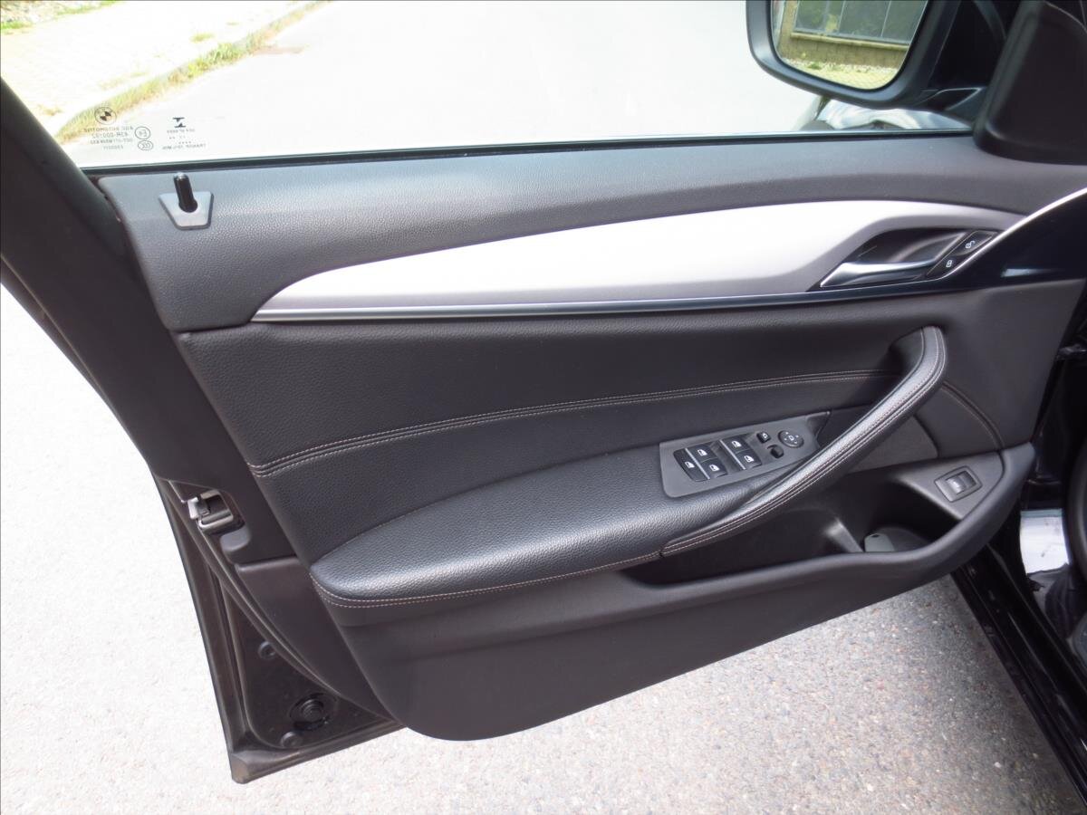 BMW Řada 5 Kombi 2,0 l 140 kw