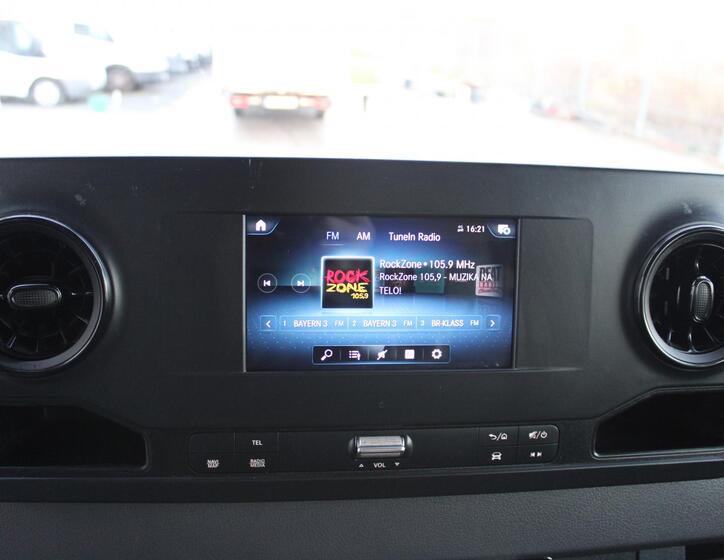 Mercedes-Benz Sprinter 14