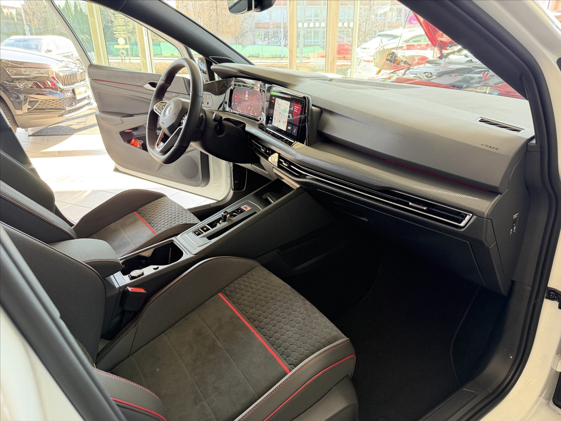 Volkswagen Golf Hatchback 2,0 l 221 kw