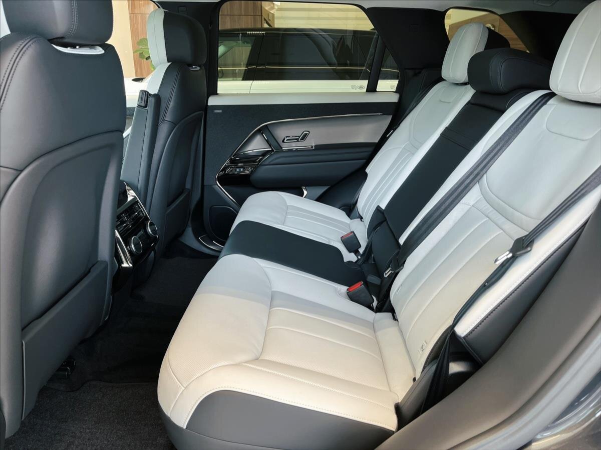 Land Rover Range Rover Sport SUV 3,0 l 221 kw