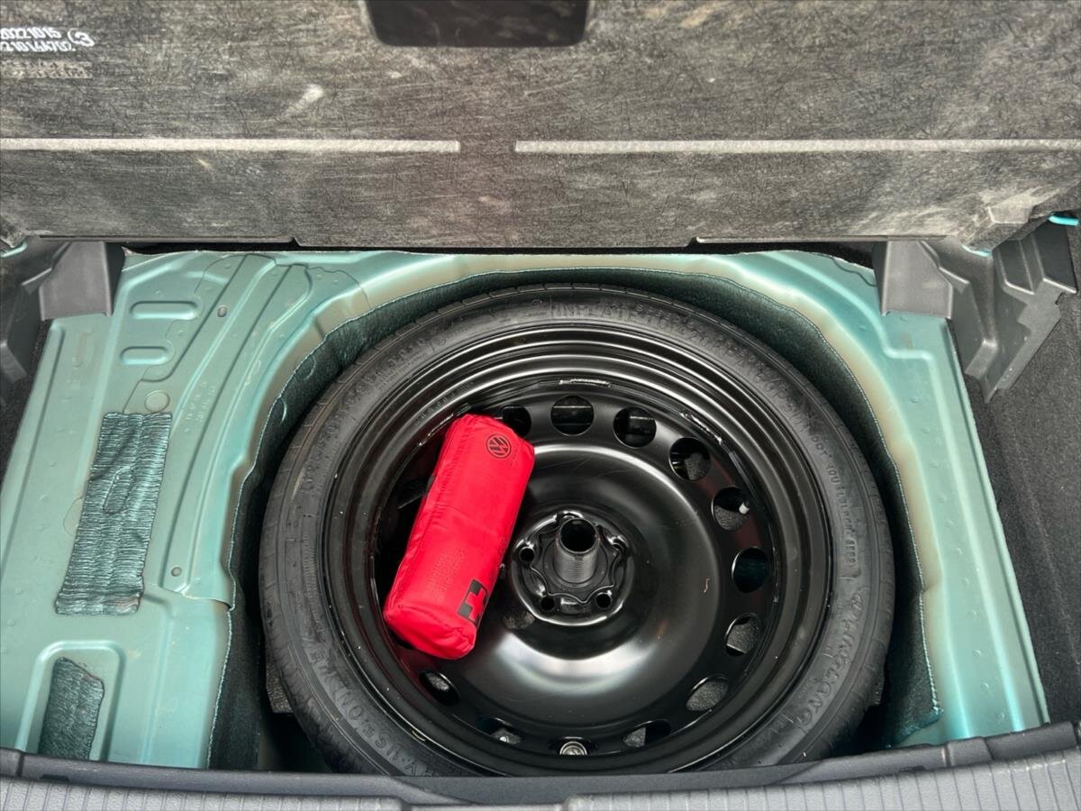 Volkswagen T-Cross Kombi 1,5 l 110 kw