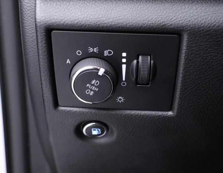 Jeep Grand Cherokee 19