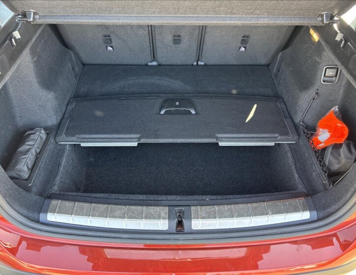 BMW X1 Kombi 1,5 l 100 kw