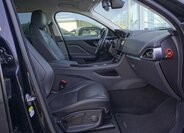Jaguar F-Pace SUV / Terénní 2,0 l 184 kw