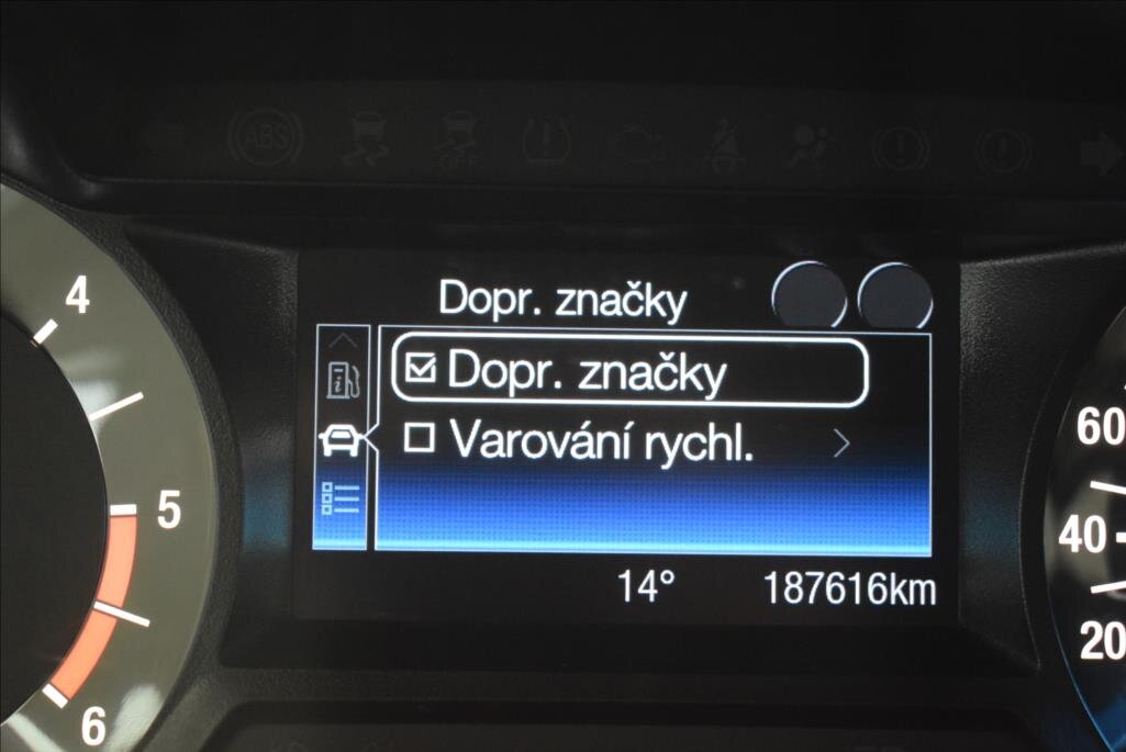 Ford S-MAX MPV 2,0 l 110 kw