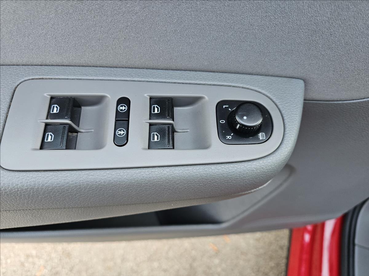 Seat Alhambra Kombi 2,0 l 103 kw