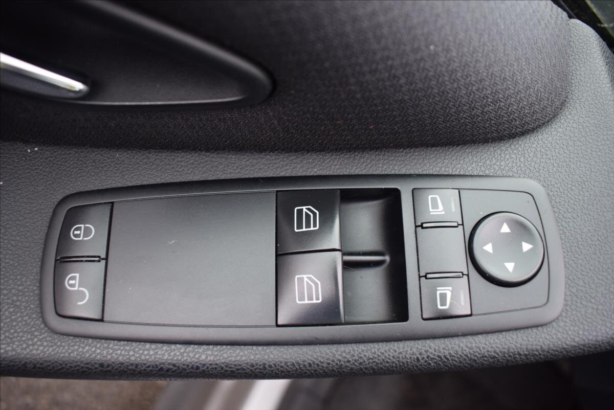 Mercedes-Benz Třídy B Hatchback 1,7 l 85 kw