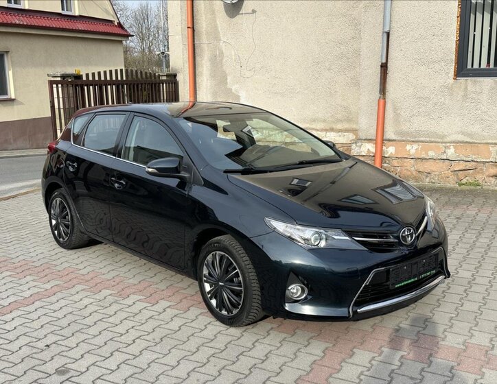 Toyota Auris Hatchback 1,6 l 98 kw