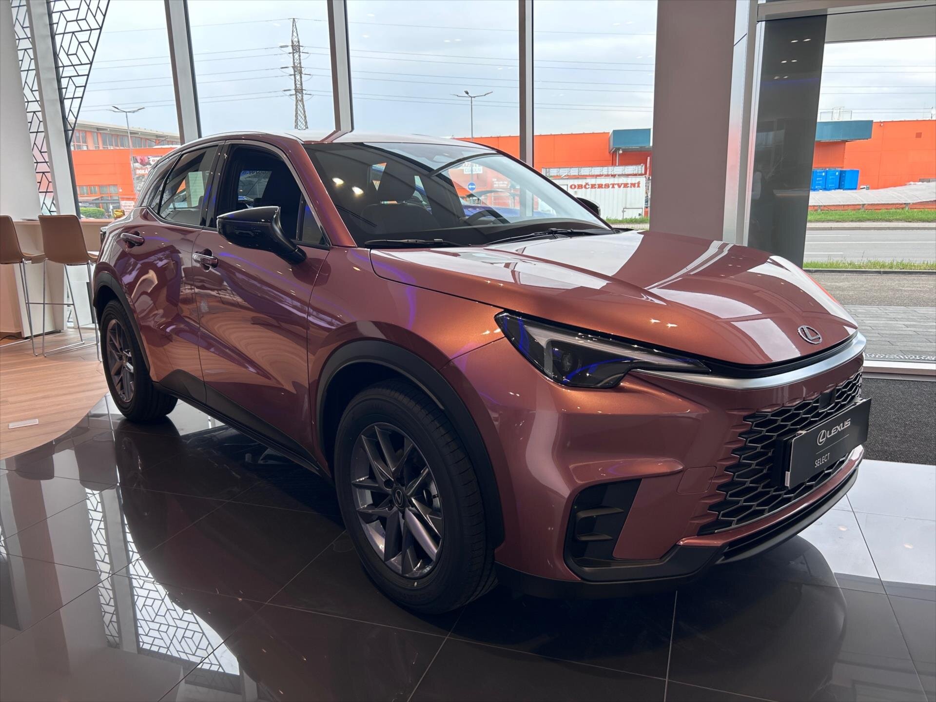 Lexus LBX SUV / Terénní 1,5 l 100 kw