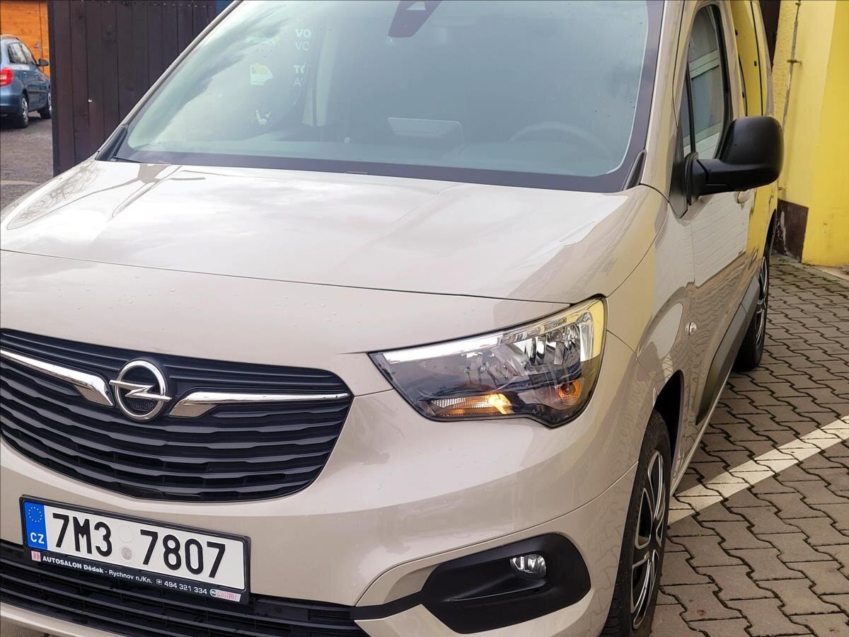 Opel Combo MPV 1,2 l 81 kw