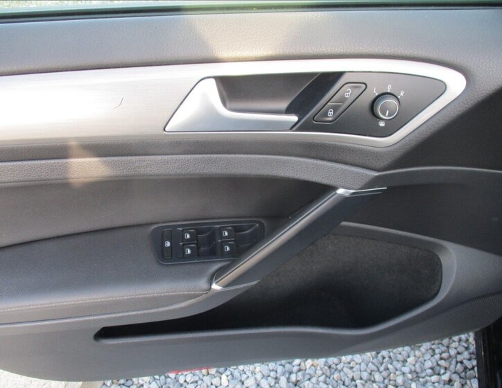 Volkswagen Golf Hatchback 1,2 l 77 kw