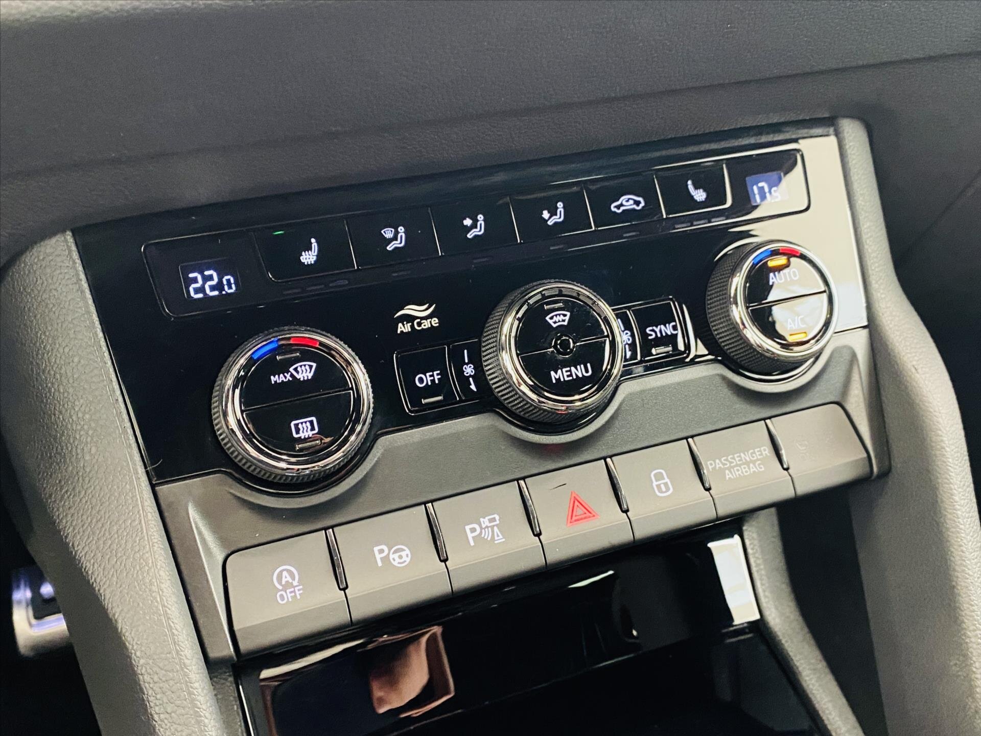 Škoda Karoq SUV / Terénní 2,0 l 110 kw