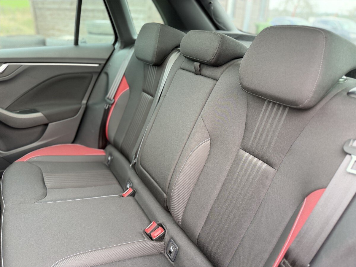 Škoda Kamiq SUV / Terénní 1,5 l 110 kw