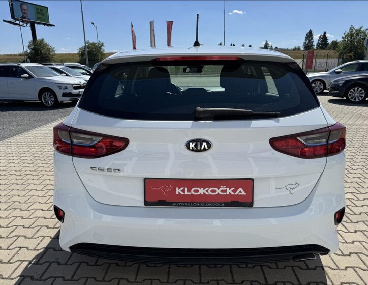 KIA Ceed 5