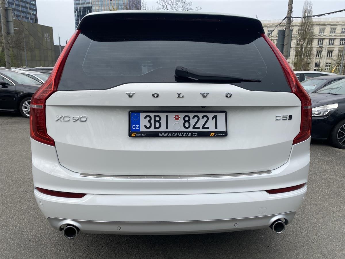 Volvo XC90 SUV / Terénní 2,0 l 173 kw