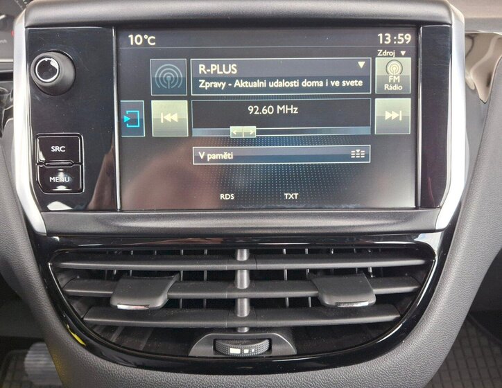 Peugeot 208 Hatchback 1,2 l 60 kw