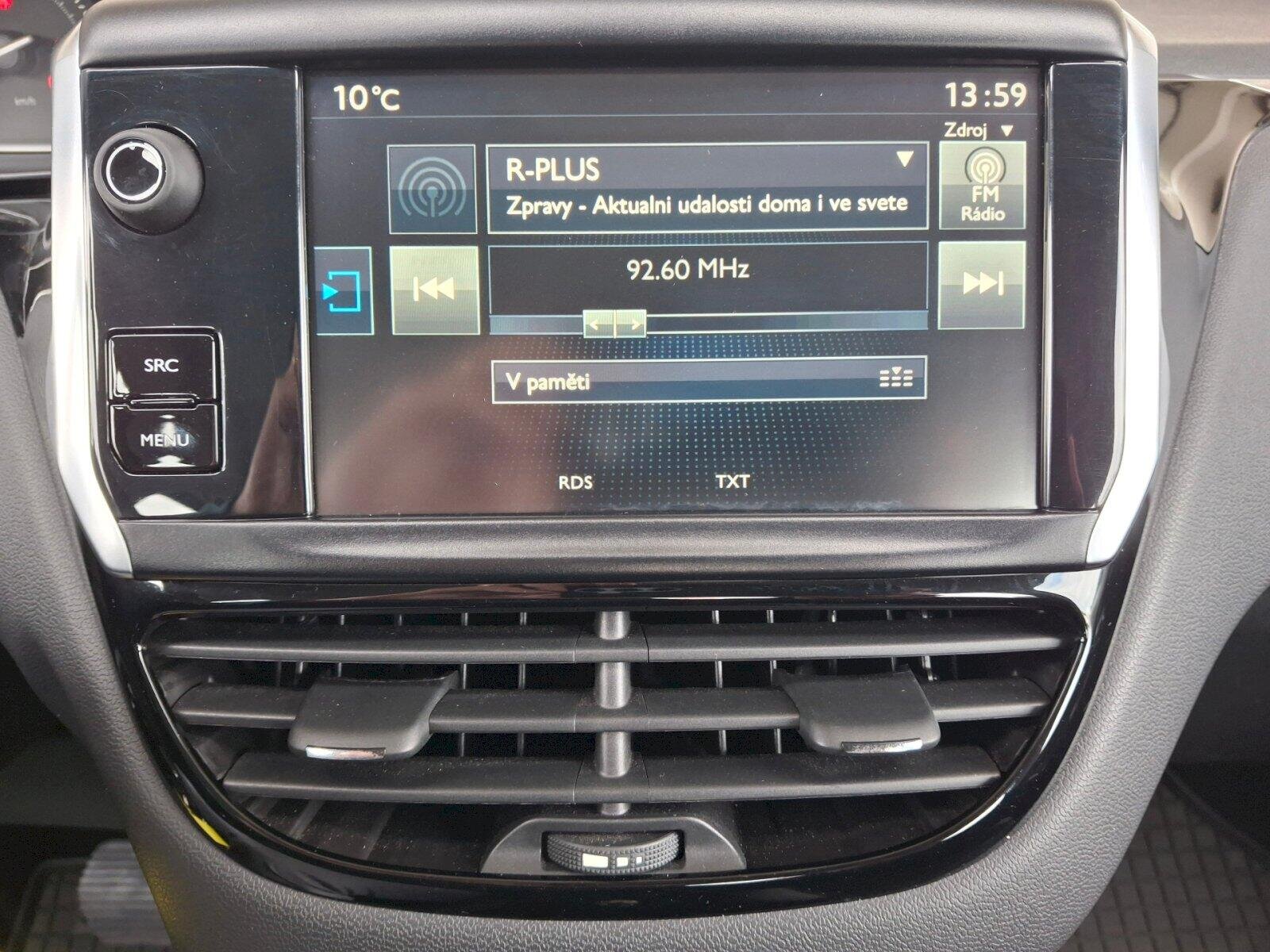 Peugeot 208 Hatchback 1,2 l 60 kw