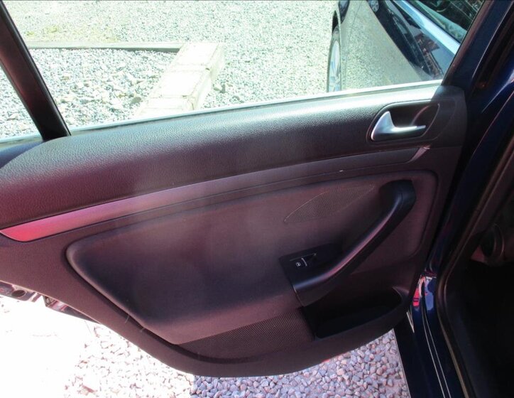Volkswagen Golf Kombi 1,4 l 90 kw