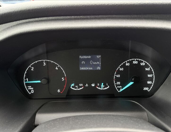 Ford Transit Custom Skříň 2,0 l 77 kw