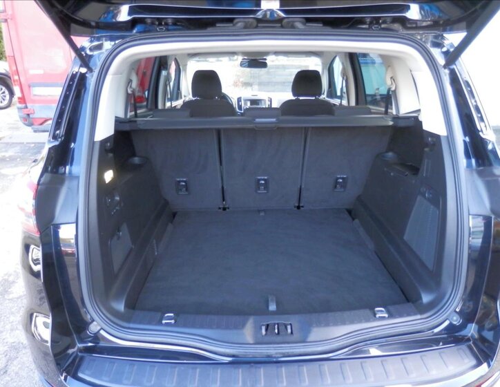 Ford S-MAX MPV 2,0 l 110 kw