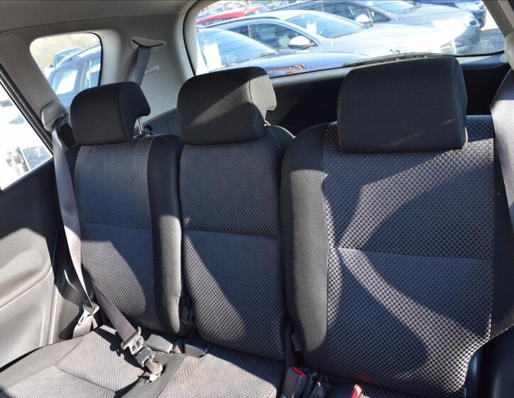 Toyota Corolla Verso Kombi 1,6 l 81 kw