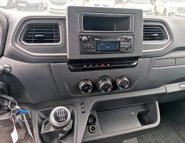 Renault Master Valník 2,3 l 120 kw