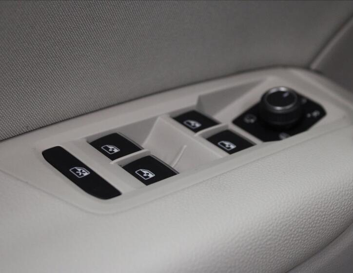 Volkswagen Touran 15