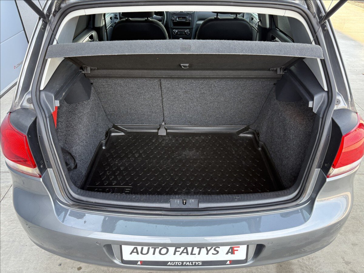 Volkswagen Golf Hatchback 1,2 l 77 kw