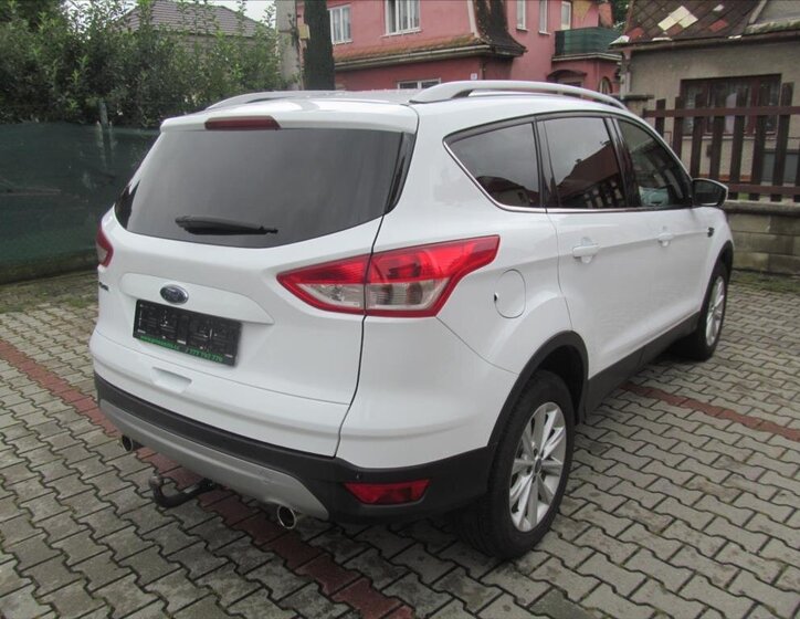 Ford Kuga SUV / Terénní 2,0 l 110 kw