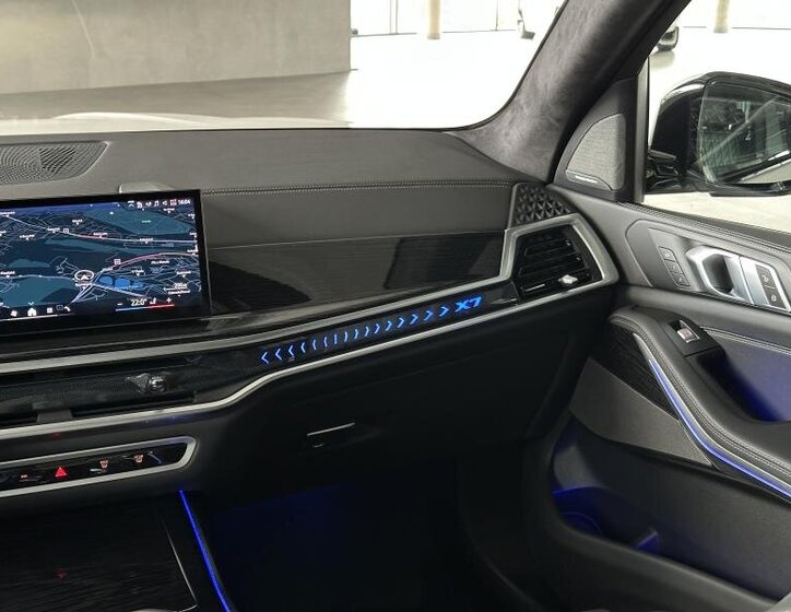 BMW X7 SUV 3,0 l 259 kw