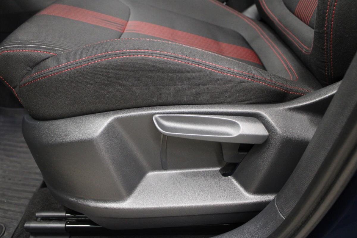 Škoda Karoq SUV / Terénní 1,5 l 110 kw