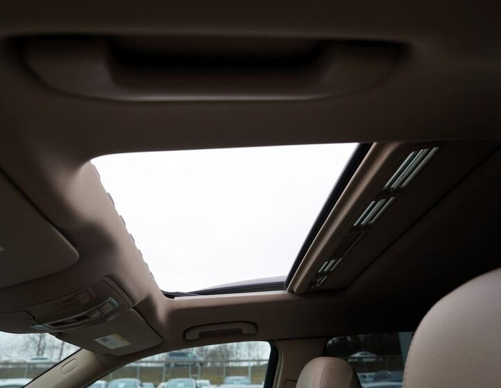 Mercedes-Benz GL SUV 4,7 l 320 kw