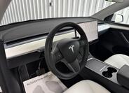 Tesla Model Y 15