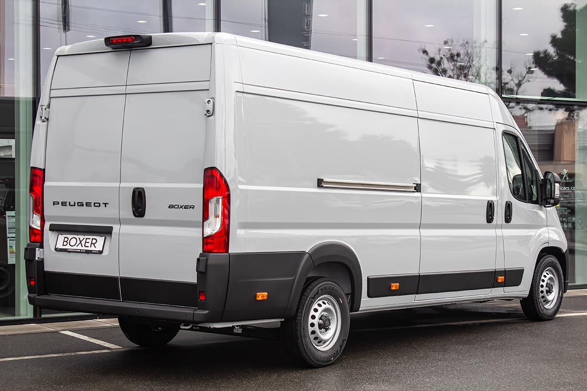 Peugeot Boxer Skříň 2,2 l 132 kw