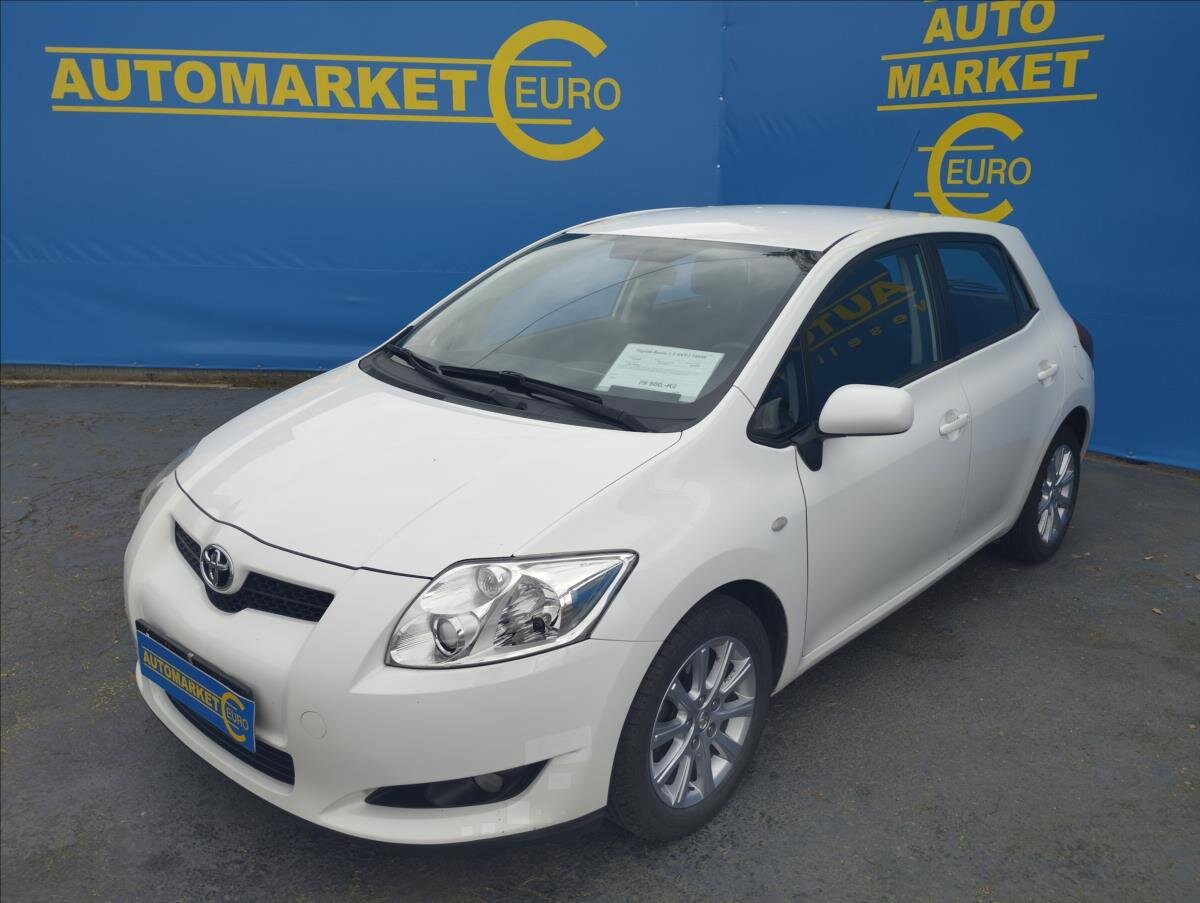 Toyota Auris Hatchback 1,3 l 74 kw