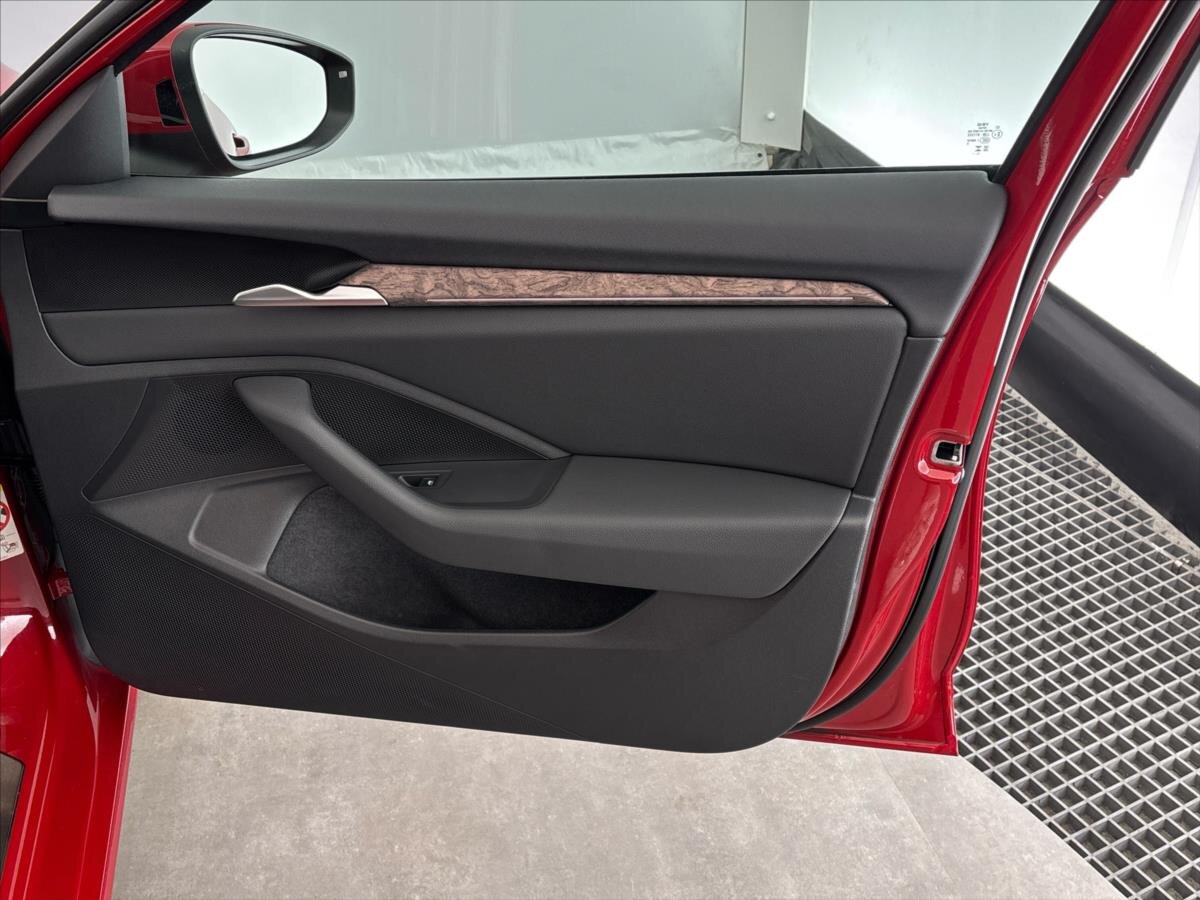 Škoda Superb Kombi 2,0 l 142 kw